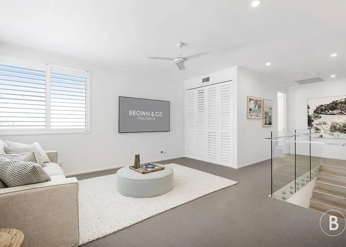 Lucy - Noosa - Noosaville